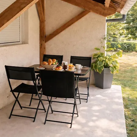 Gite Climatise Avec Jardin Prive Vue Sur Les Vignes Entre Jonzac Et Cognac * Léoville